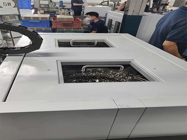 ���̸�����